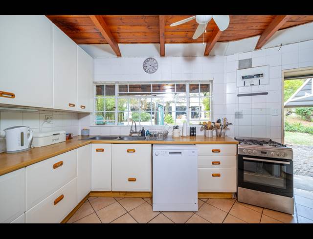 5 BEDROOM HOUSE FOR SALE IN NORTH RIDING AH